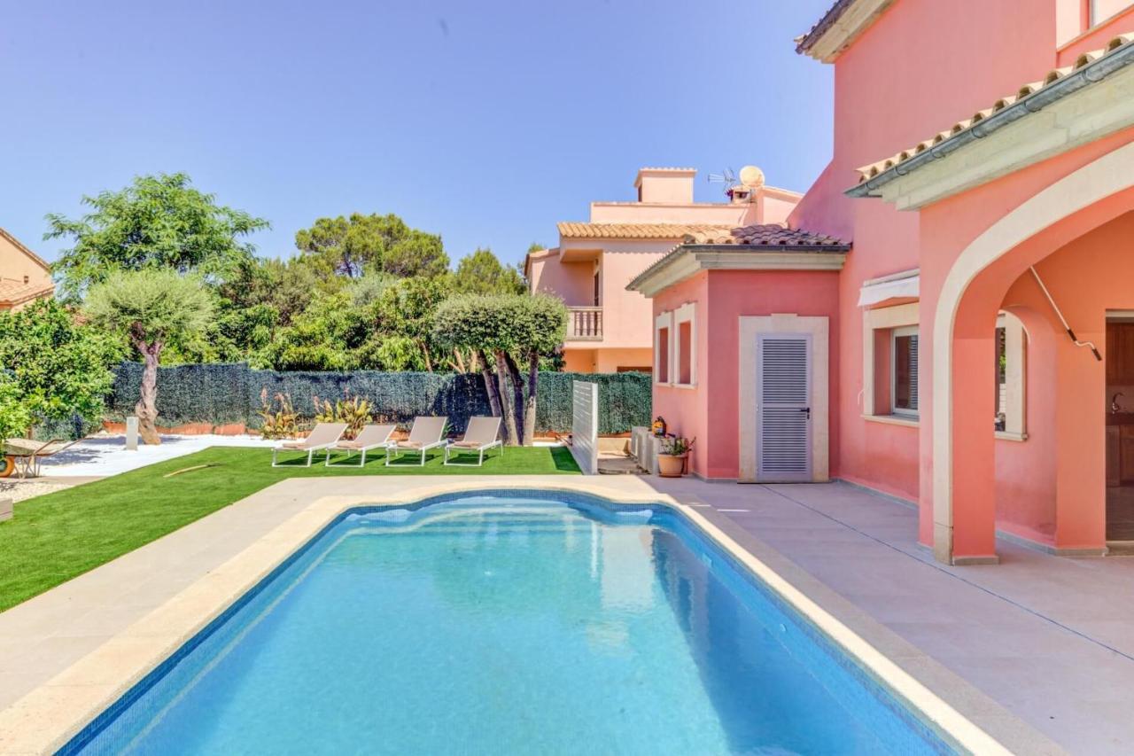 Maria Bonaire By Sealand Alcudia (Mallorca)